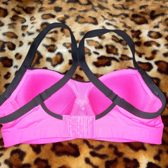 Victoria’s Secret Sports Pink Underwired Bra 32C - Picture 3 of 6